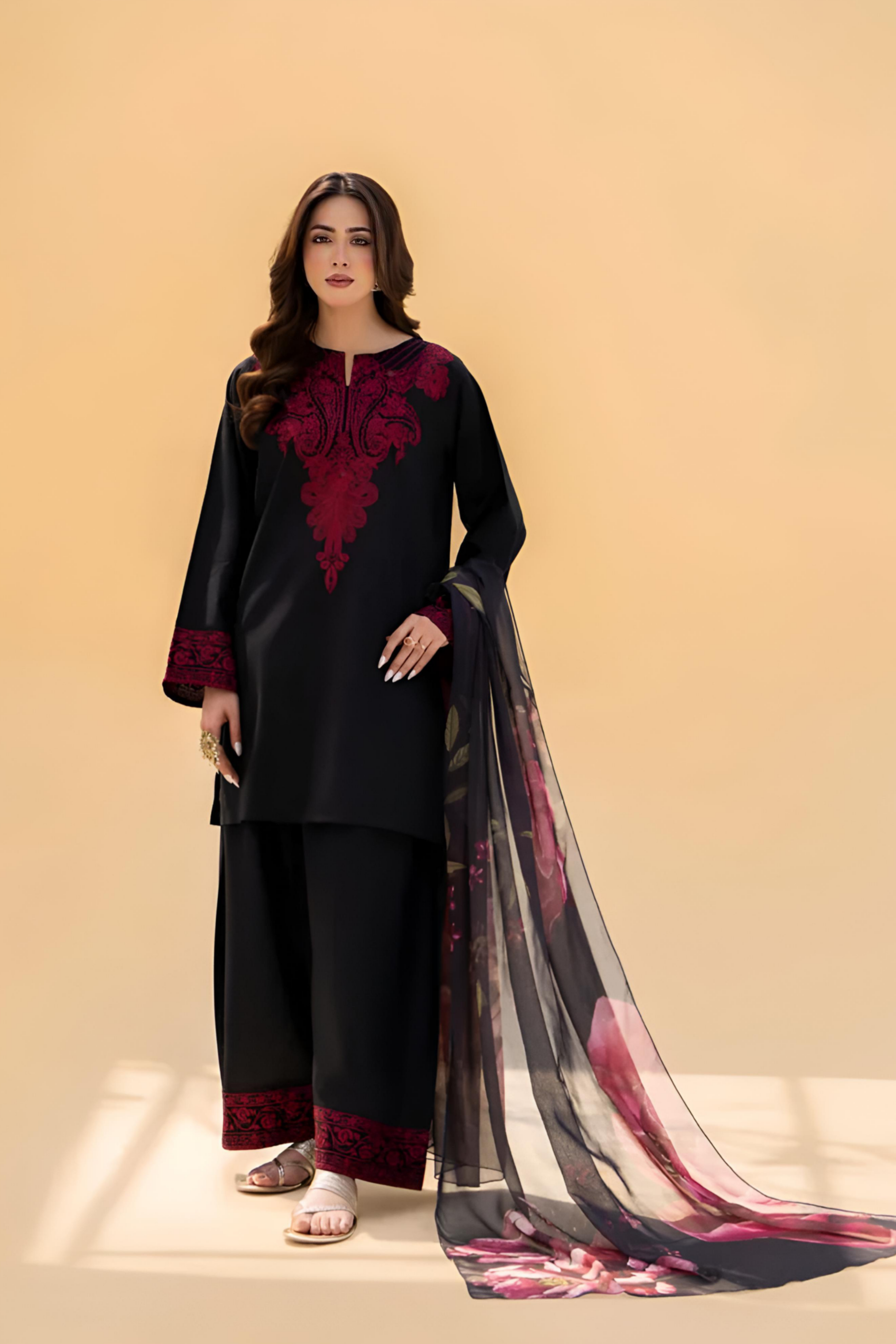 Zaroon 3 Piece Embroidered