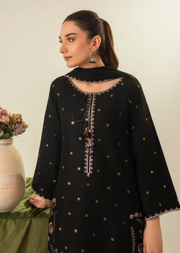 Wania 3 PCs Embroiderd Dress (farshi shalwar)