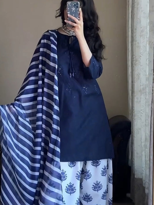 Blue Bloom Embroidery (3.Pcs)